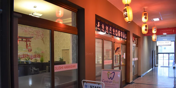 Sushi menu v tradičnej ázijskej reštaurácii Sushi Hamasaki