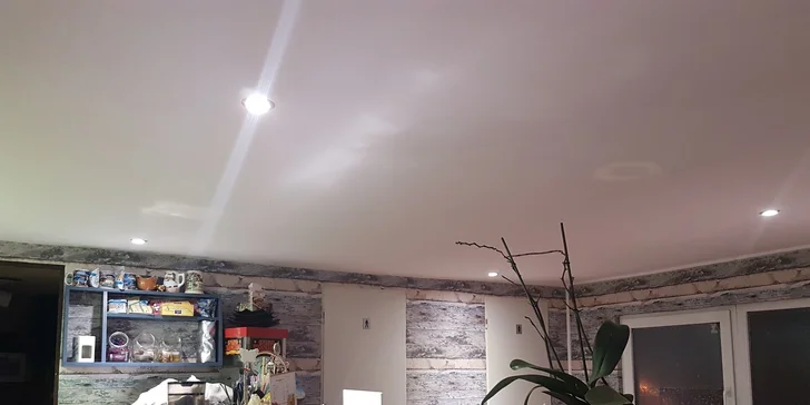 Chrumkavé panini s džúsom alebo pečeným čajom