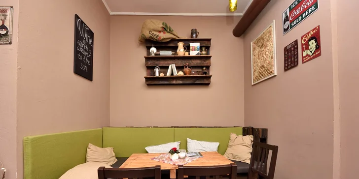 Káva v Kobyle. Aj s croissantom, koláčom či s palacinkami!