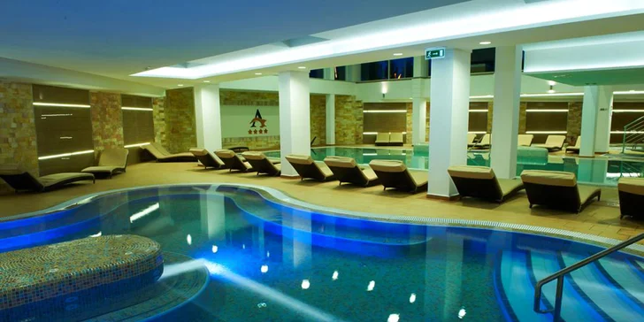 Wellness pobyt s neobmedzeným vstupom do hotelových bazénov a sáun