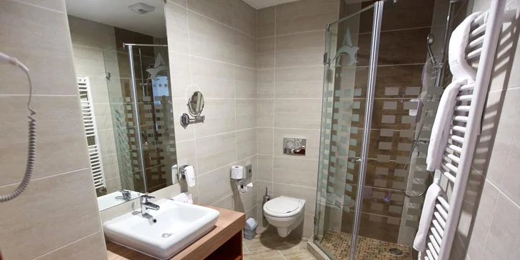 Wellness pobyt s neobmedzeným vstupom do hotelových bazénov a sáun