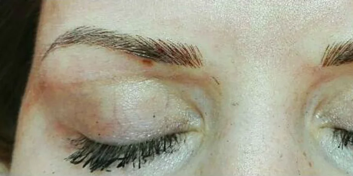 Dokonalé obočie i pery s permanentným make-upom