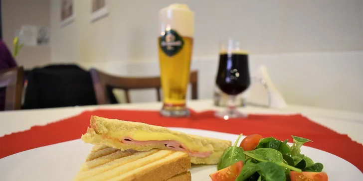 Dva toasty podľa vlastného výberu s pivom alebo Kofolou