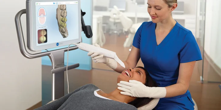 Konzultácia a zľava na neviditeľný zubný strojček INVISALIGN