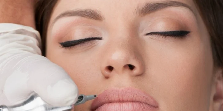 Permanentný make-up obočia, očnej linky alebo pier