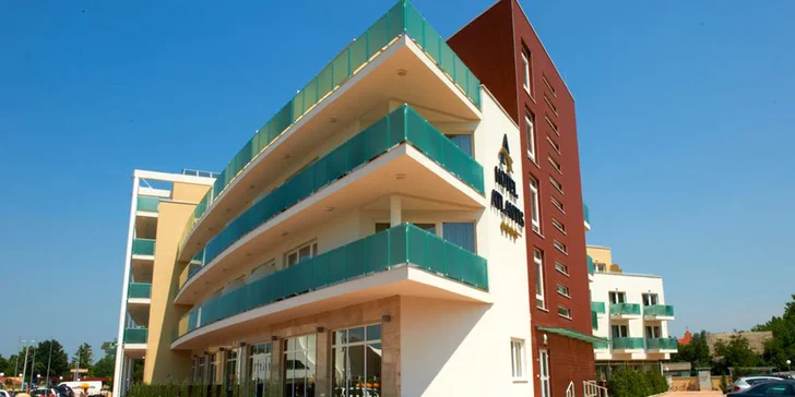 Wellness pobyt s neobmedzeným vstupom do hotelových bazénov a sáun