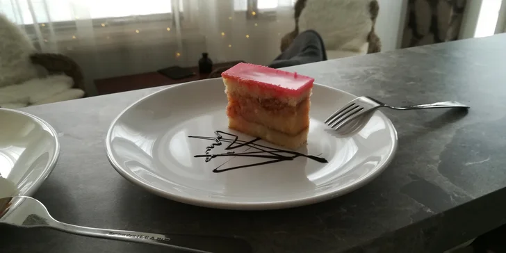 Káva a koláčik v centre Galanty
