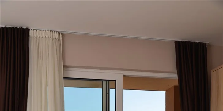 7 nocí s polpenziou na Makarskej: nový hotel v bezprostrednej blízkosti mora