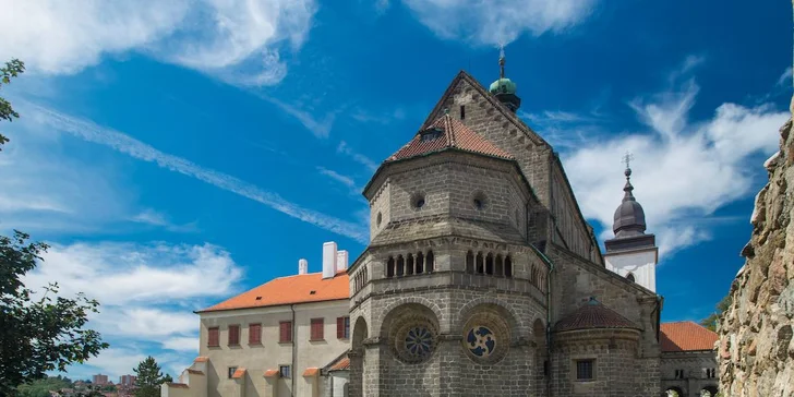 Relax aj poznávanie v Třebíči: polpenzia a prípadné vstupy do pamiatok a do aquaparku