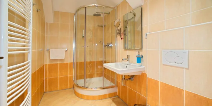 Príjemný pobyt v objatí prírody - Lesní penzion Bunč, polpenziou a privátny wellness