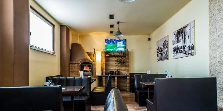 Jalapeños burger s hranolčekmi a dresingom