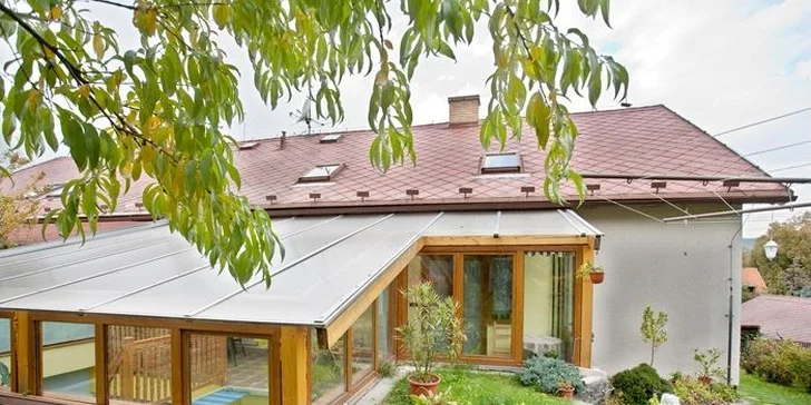 Romantická jar pre 2 v Českom Krumlove s raňajkami a fľašou sektu