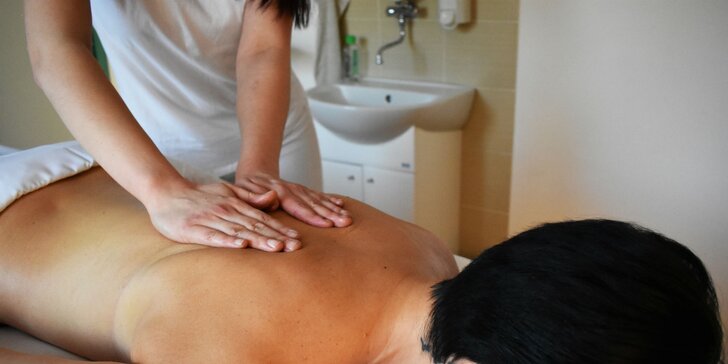 Bankovanie, klasická alebo aromatická masáž pre váš zdravý chrbát