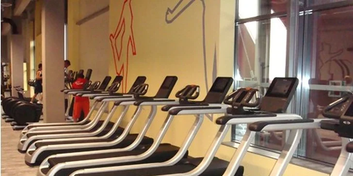 Členstvo na 1 mesiac v CRUNCH fitness club