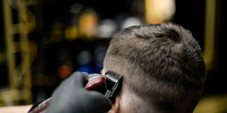 Klasický pánsky strih v Gold Barber Shope