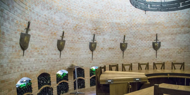 Zážitkový degustačný pobyt na Slovácku s polpenziou, wellness a miestnym vínom