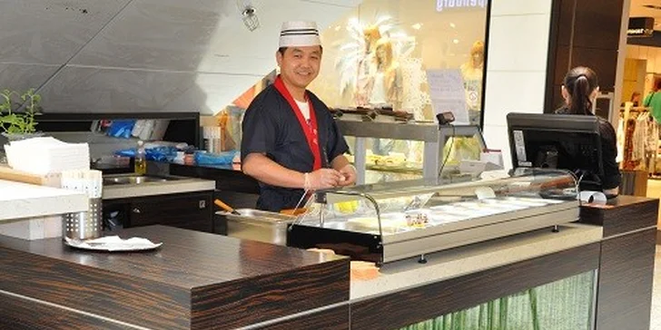 Sushi set (10 alebo 20 kúskov) v Sushi bare Sunshine v Auparku