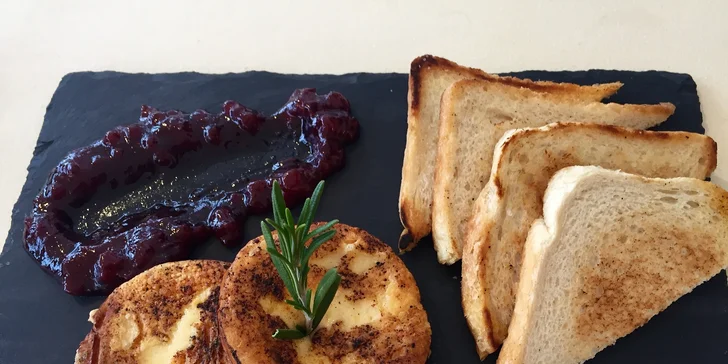 Romantický večer so vstupom do wellness na Zelenej žabe