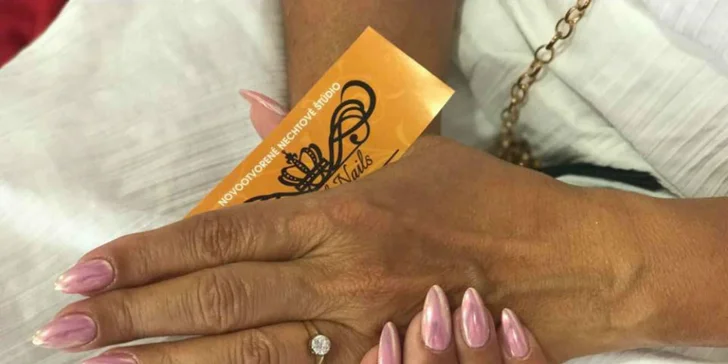 Manikúra, gelové nechty a pedikúra v Royal Nails