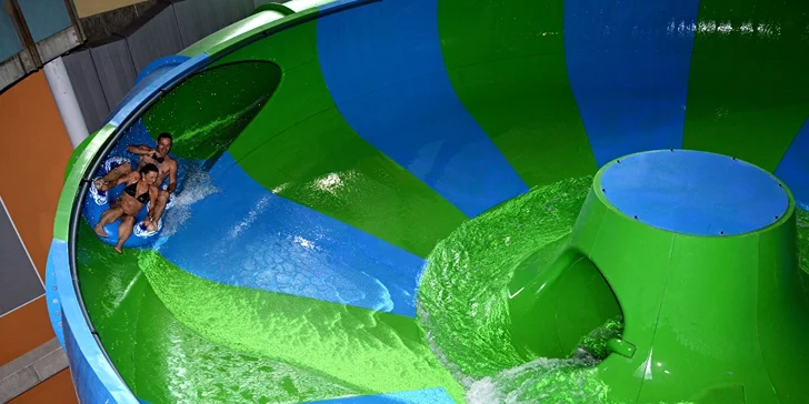 Jar v Aqualand Moravia: celý deň v bazénoch i sírny kúpeľ alebo 7D kino