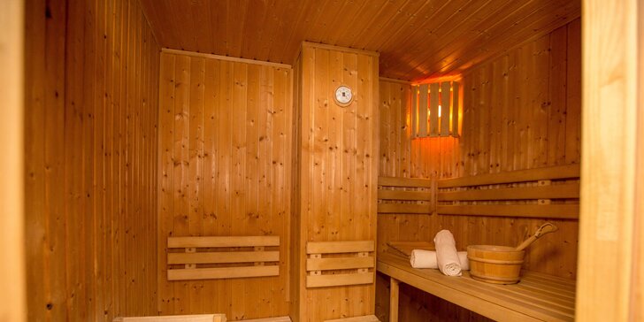 3-chodové menu pre 2 os. a 2 hod. privátny vstup do fínskej sauny