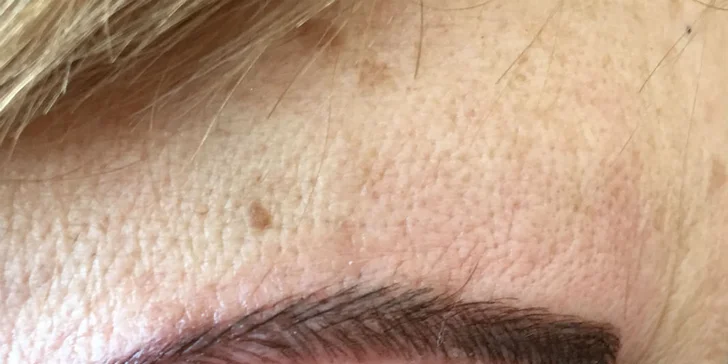 Microblading či permanentný make-up obočia
