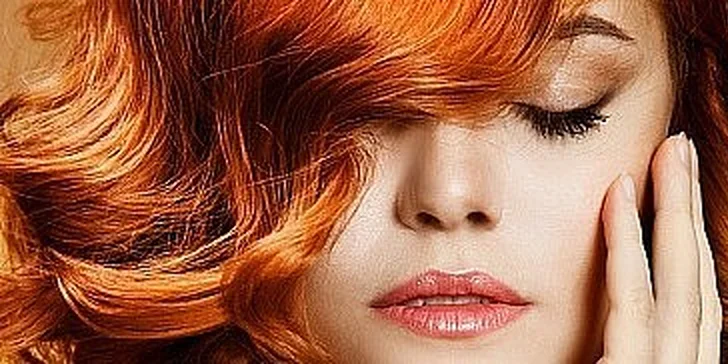 Farba s kompletnou regeneráciou s argánovo - keratínovým šampónom a maskou, strihom a záverečným stylingom