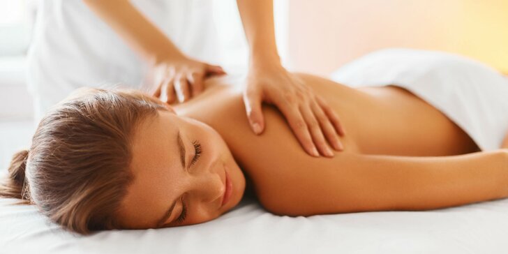 Celotelová klasická masáž kokosovým olejom alebo medová detoxikačná masáž
