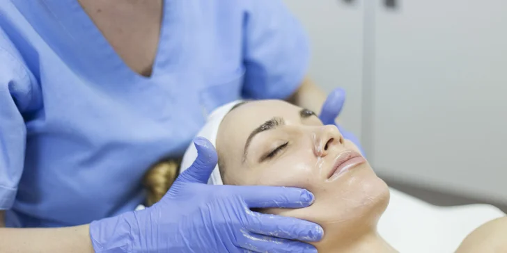 Bezbolestná mezoterapia prístrojom VEGA v salóne Diamond face