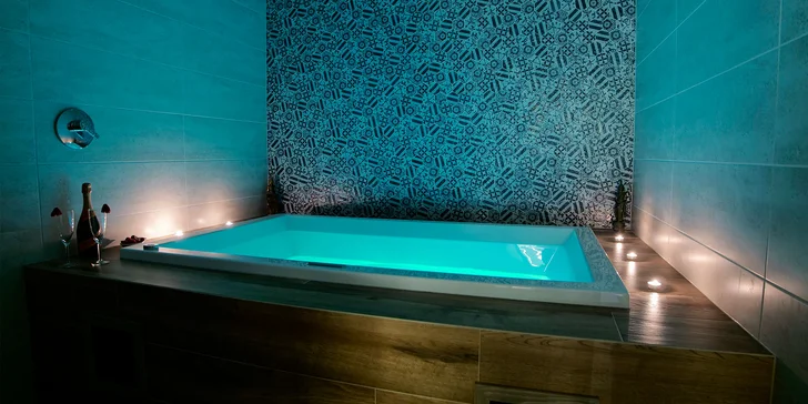 Vstup do sáun alebo privátny vírivý kúpeľ v novootvorenom SOHO1