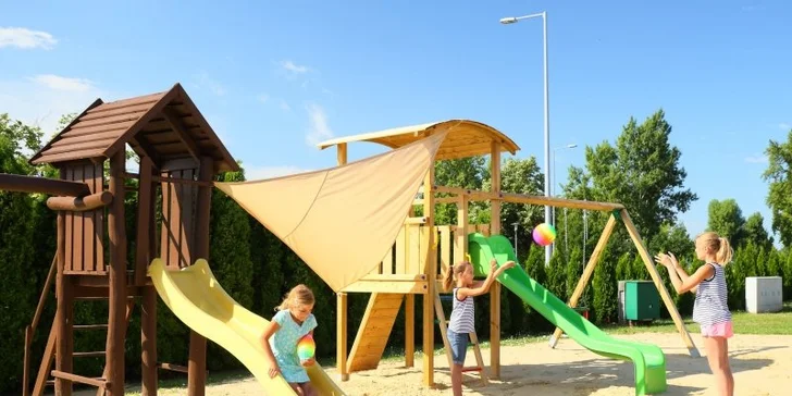 Baby friendly hotel pri krásnom Balatone: wellness a izby Deluxe s terasou