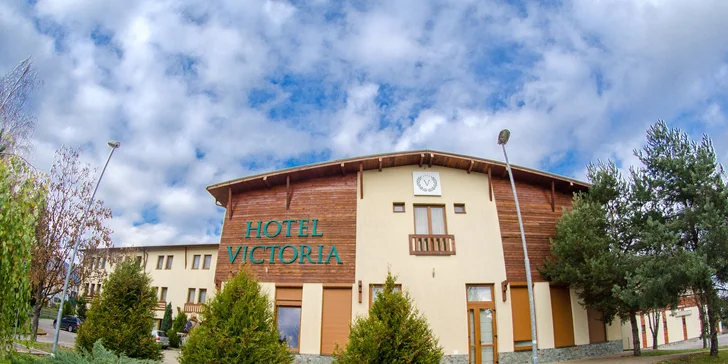 Dokonalý wellness, večera a pivný kúpeľ v Hoteli Victoria****