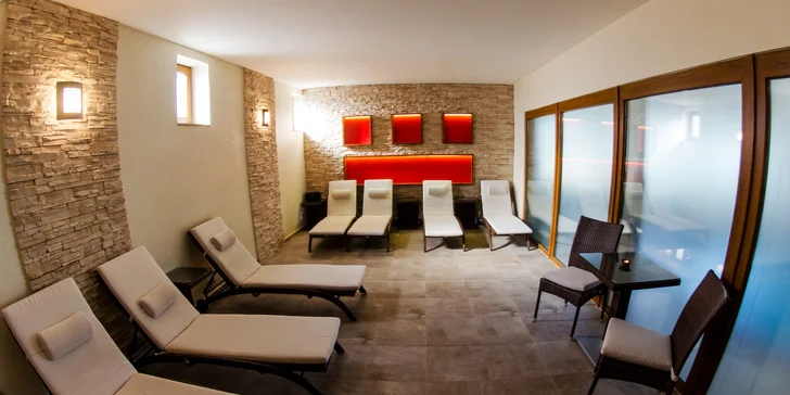 Dokonalý wellness, večera a pivný kúpeľ v Hoteli Victoria****
