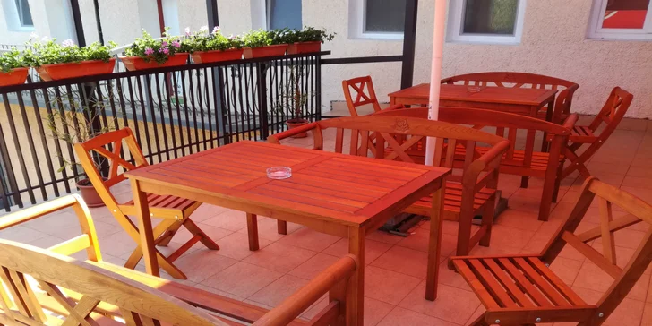 3 lahodné burgre s hranolčekmi