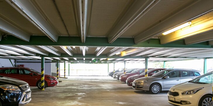 Prenájom parkovacích miest v parkovacom dome v Ružinove