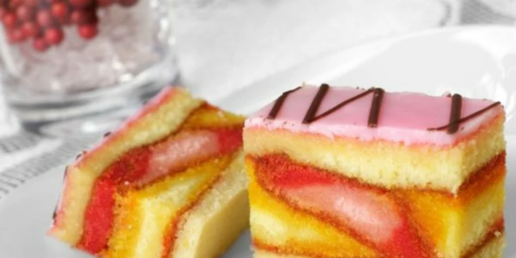 Domáce zákusky, torty a linecké koláčiky s donáškou