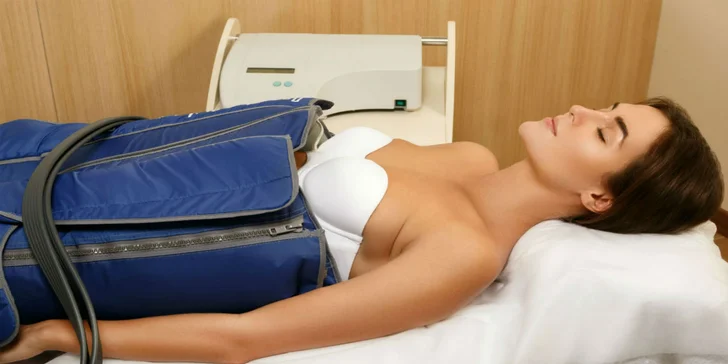 Mikrodermabrázia, lymfodrenáž a čokoládový či škoricový zábal s masážou