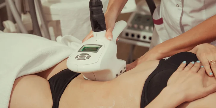 Celotelový zábal s masážou alebo kavitácia a prístrojová lymfodrenáž