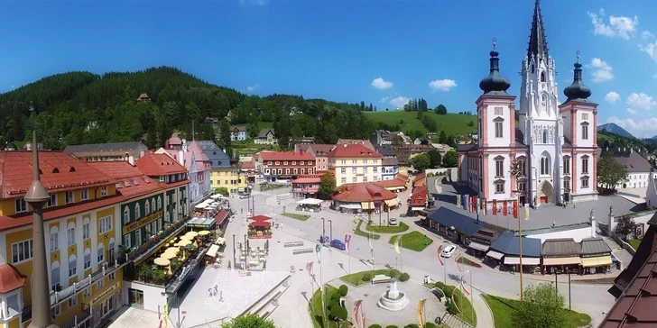 Za výletmi do rakúskych Álp: Polpenzia, neobmedzený bazén a výlety