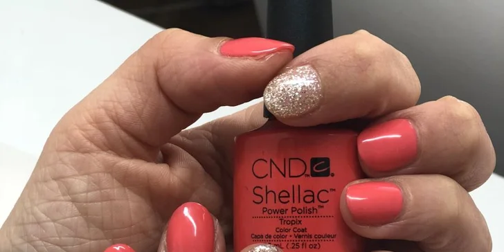 CND Shellac na rukách či nohách