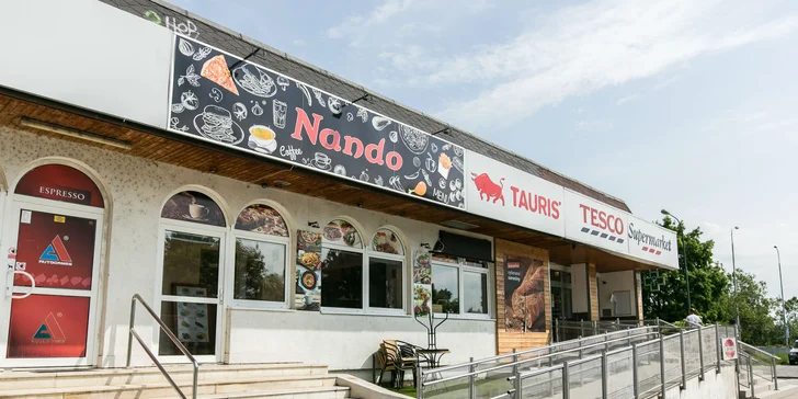 Kebab, falafel a pide v Nando food s možnosťou rozvozu