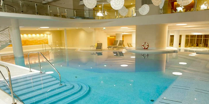 Štýlový hotel v slovinskom Portoroži len 200 m od pobrežia Jadranského mora s polpenziou