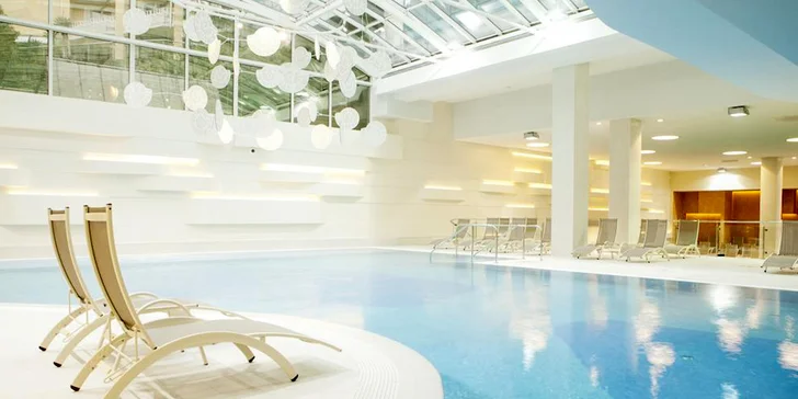 Štýlový hotel v slovinskom Portoroži len 200 m od pobrežia Jadranského mora s polpenziou