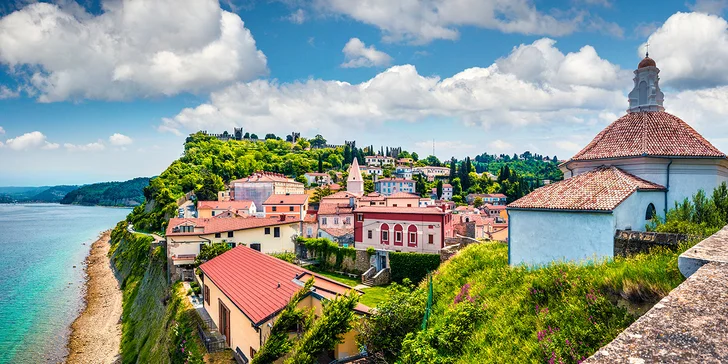 Štýlový hotel v slovinskom Portoroži len 200 m od pobrežia Jadranského mora s polpenziou