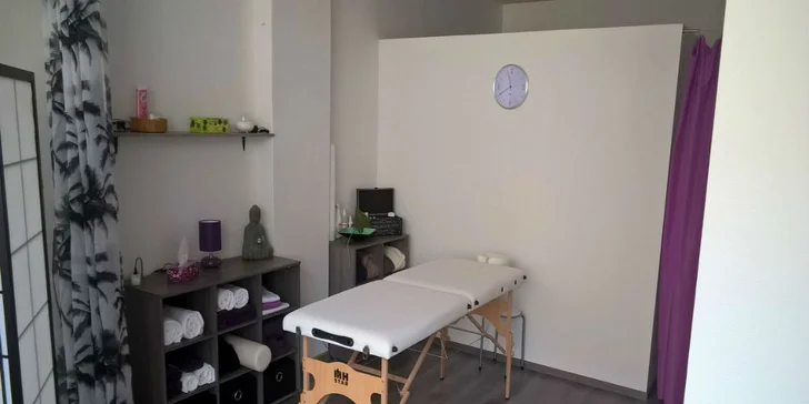 Klasická, reflexná, havajská či detoxikačná masáž