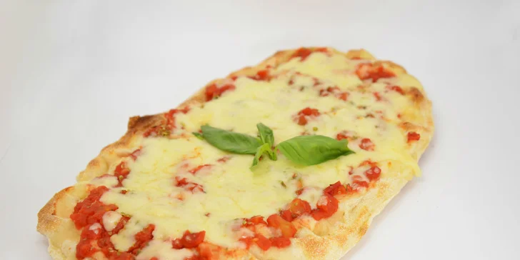 Zdravšie varianty pizzy: 1 alebo 2 oválne pinsy v Prahe