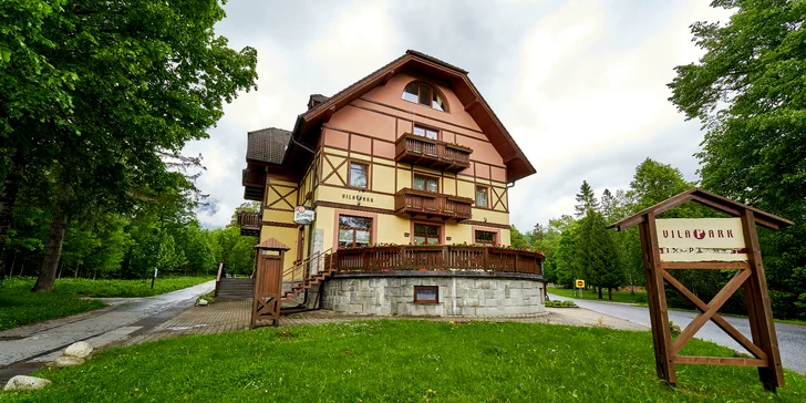 Čarovný pobyt v srdci Tatranskej Lomnice v Penzióne VILA PARK***