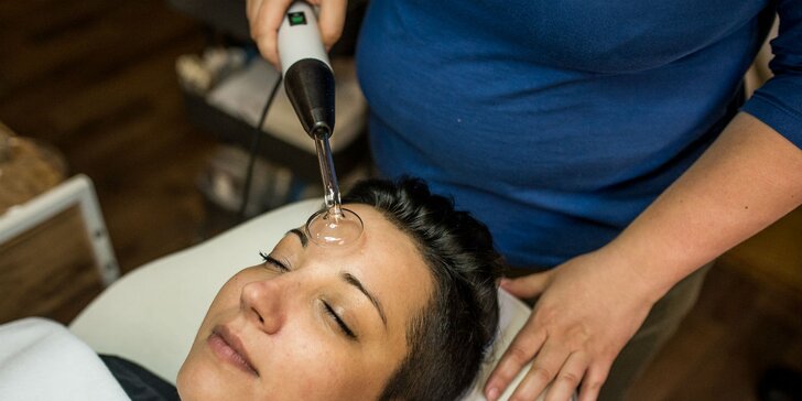 Čistenie pleti: ultrazvukové, manuálne či luxusné alginátové ošetrenie s masážou