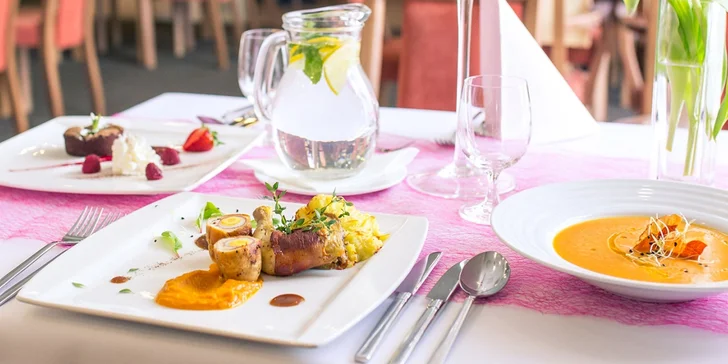 Gurmánske 3-chodové menu: batátový krém, mini kuriatko a tortička