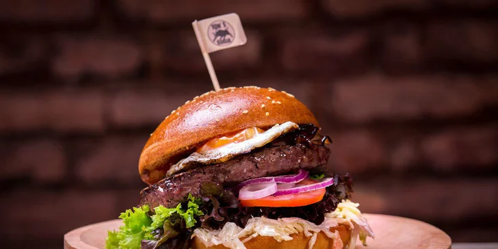 Burgerové menu od Toma s hranolčekmi a pivným špeciálom